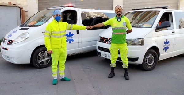 AMBULANCE INTERNATIONALE Logo