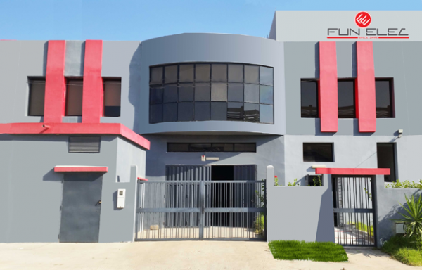 Funelec (Fournitures Universelles d'Electricite) Logo